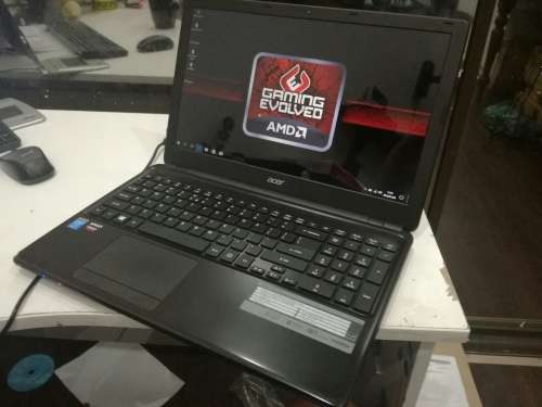 *Gaming Spec* ACER ASPIRE 572g*i7-4500U*8GB RAM*1000GB HDD*RADEON R7*HD DISPLAY*DVD WRITER*GREAT!!*